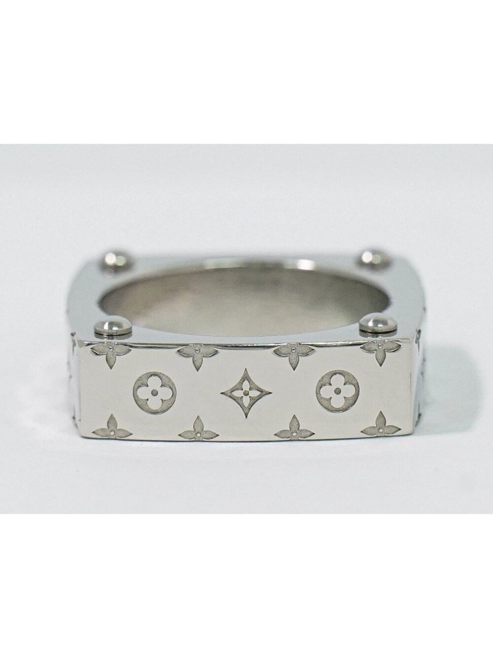Louis Vuitton LV Ring Monogram Gold M Metal Silver - Picture 2 of 10